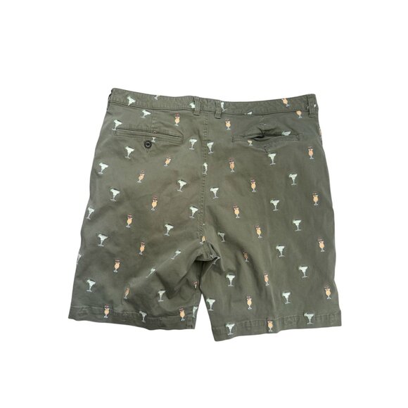 TOMMY BAHAMA Men's Olive Green Cocktail Print Embroidered Shorts Size 38 - Picture 3 of 8